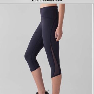 Lululemon train times crop